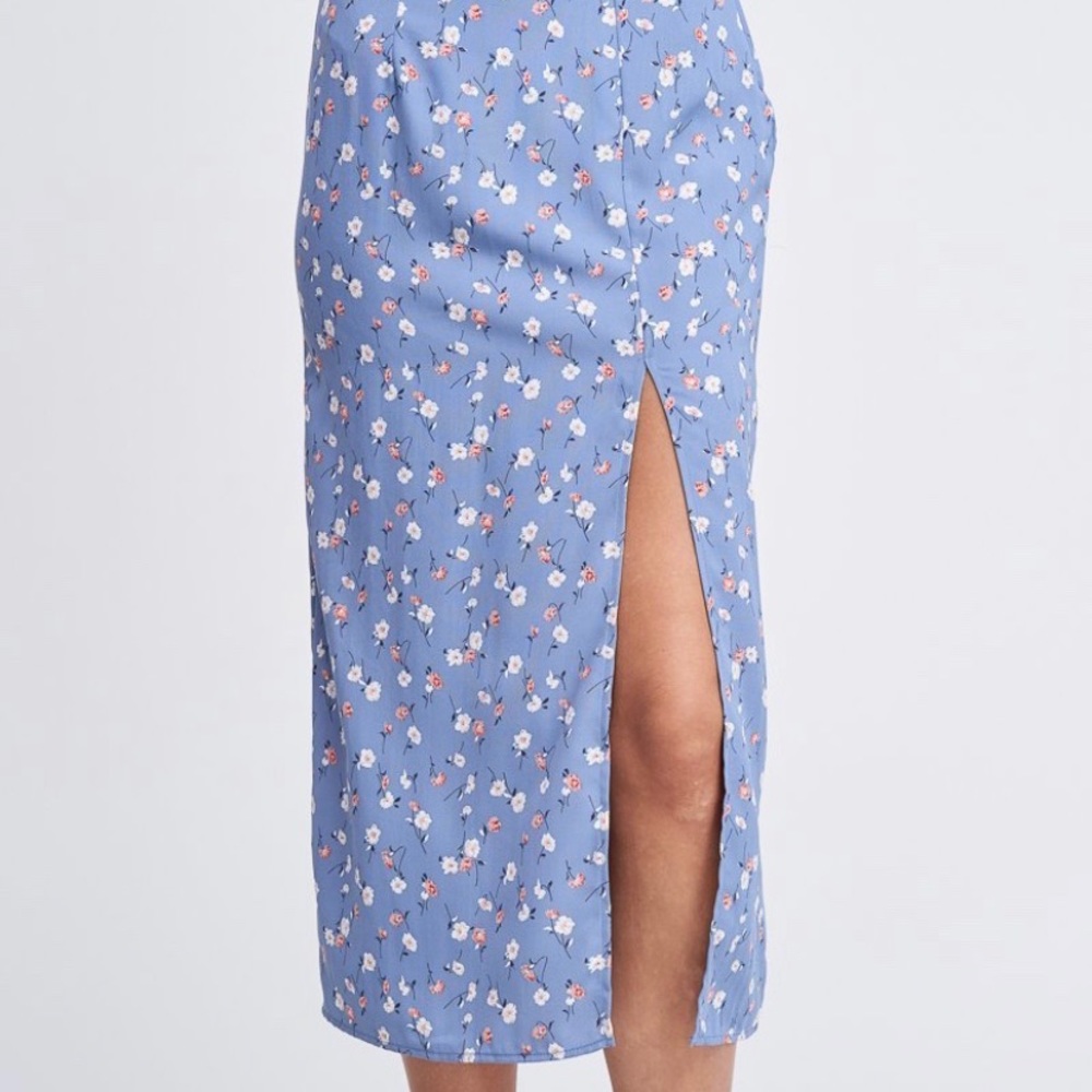Blue Floral midi skirt